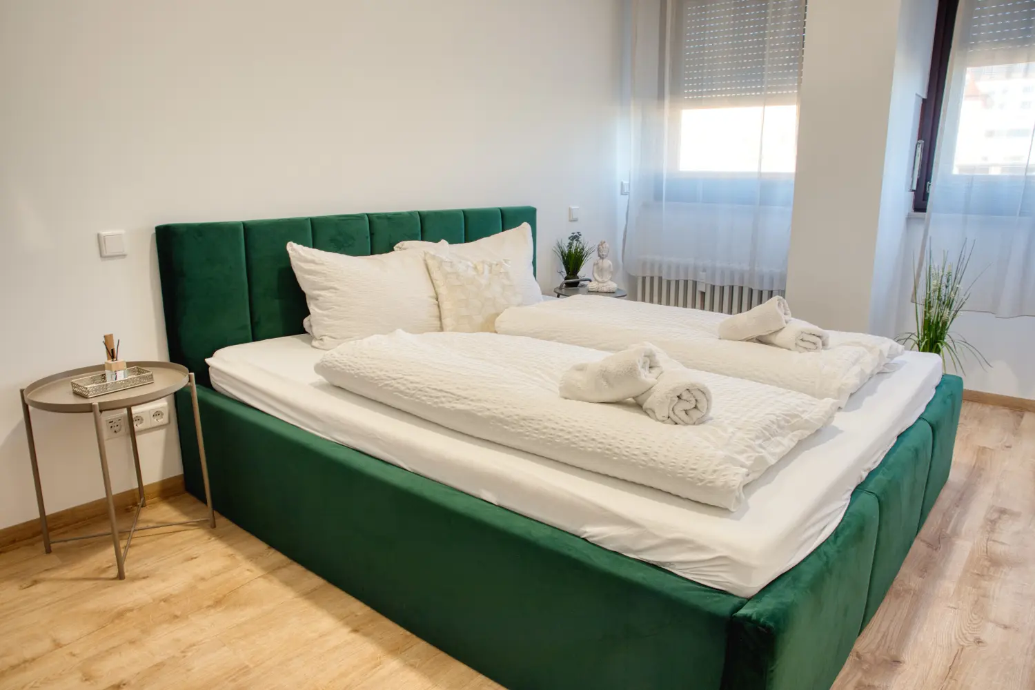 to be apartments - Schlafzimmer